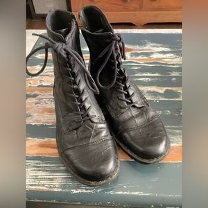Clarks black leather boots size 7.5